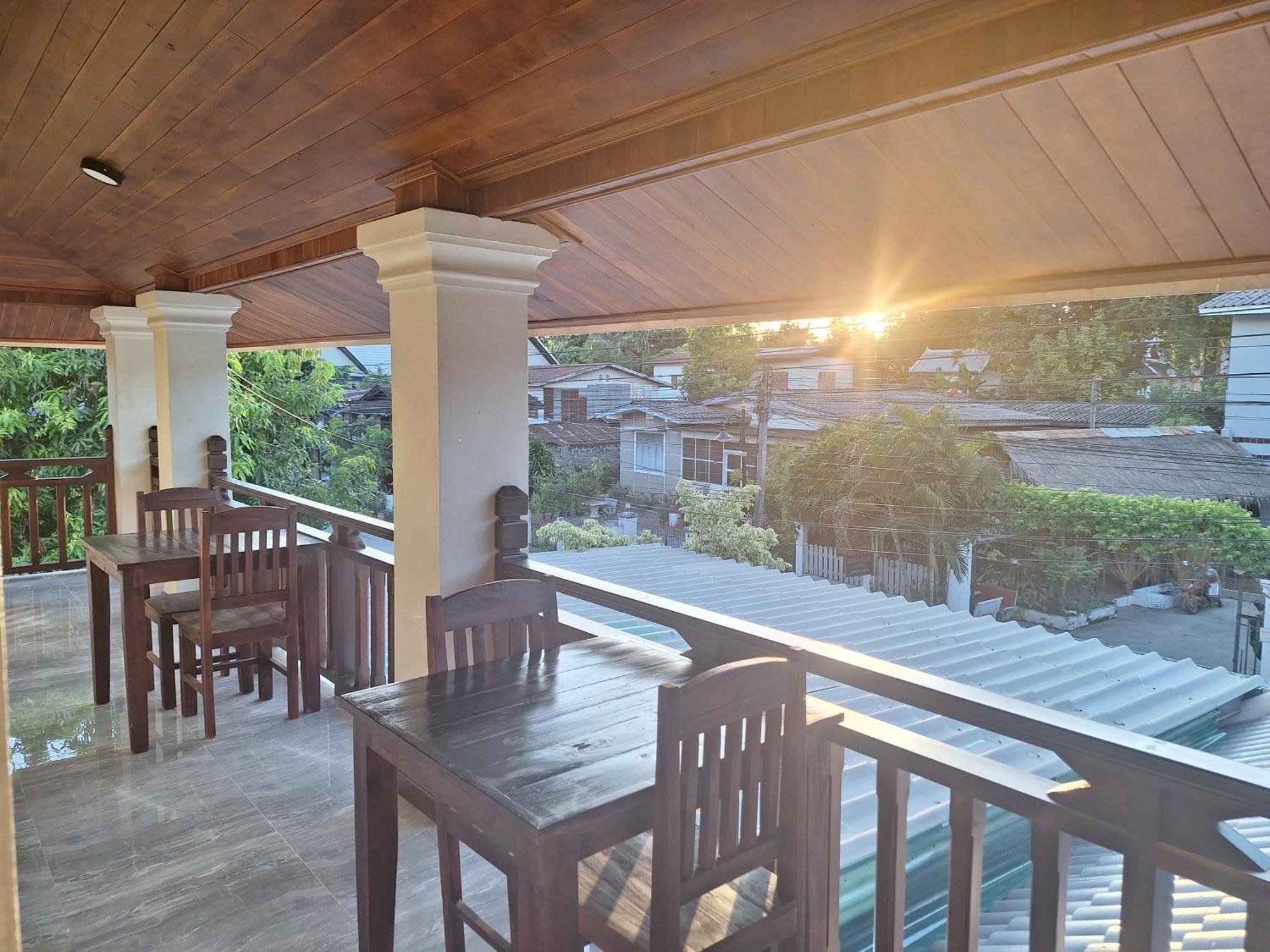 Villa Khounsok Sunset لوانغ برابانغ المظهر الخارجي الصورة